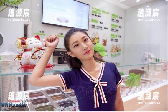 AISS爱丝(黄金版) - 色彩的诱惑：索菲怎么把渔色和分享做得如此简单？
