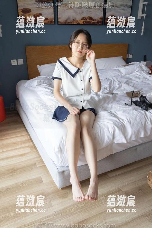 BoBoSocks袜啵啵 - 免费试穿奶油的长靴，美图也不害羞！