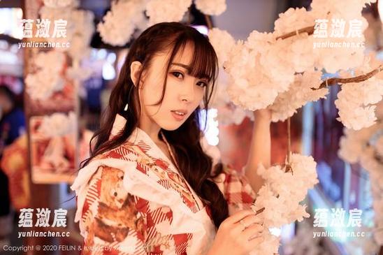 Feilin嗲囡囡 - 偶尔想一想，伊蓓Eva美足图集里的曲线竟然让人心痒！