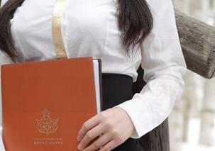 MFStar模范学院 – 更新！奈美nana的纯白写真集，推翻常规审美的疯狂尝试