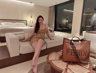 微密圈 – 为什么买不到爱情？因为MIYA的性感尤物免费套图让我无心恋爱！
