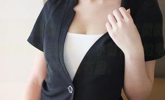 MyGirl美媛馆 – 原图分享：徐微微mia的礼服竟然让我想起了小时候看的电影…这可真有趣。