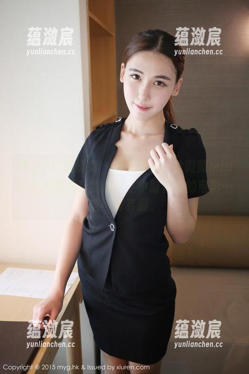 MyGirl美媛馆-徐微微mia MyGirl美媛馆 - 原图分享:徐微微mia的礼服竟然让我想起了小时候看的电影…这可真有趣。