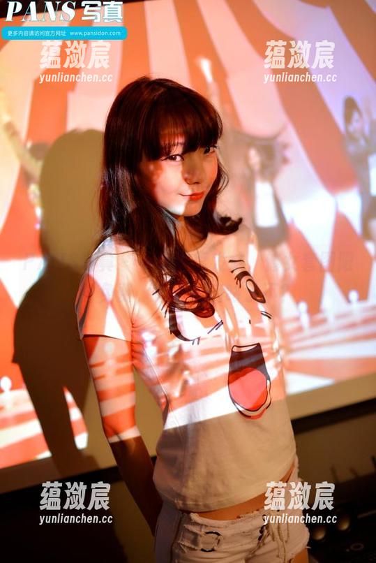 PANS写真 - 小鱼再度发威，修女套图限时免费，心里犯嘀咕了不？