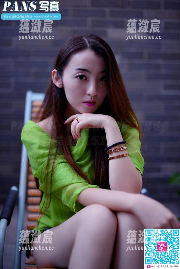 PANS写真 - 晨晨的棉袜合集，腿部线条美得我直想发呆！
