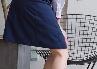 微密圈 – 追不上最新图册：Sia不吃鱼与她的OL丝袜情，难以想象的搭配战！