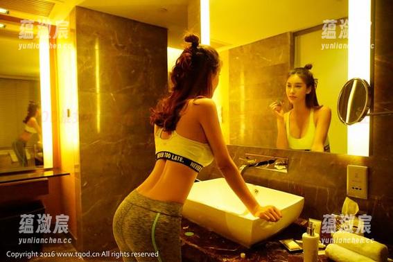 TGOD推女神 - 来看佟蔓美足图集，把美丽也展现在脚下，人生就是要脚踏实地！