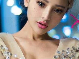 UGirls尤果网 – 点缀生活的浴缸合集，景思晴也太会把壁纸搞得那么动人了吧