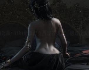 无圣光的光辉：Uki雨季修女黑胶衣美图，绝对让人眼前一亮