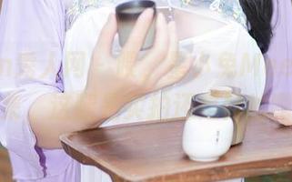 Xiuren秀人网 – 喂，星小兔Meetu的美腿图集，这腿是实拍还是修的啊…？