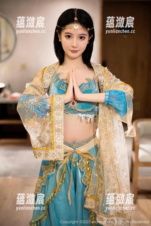 Xiuren秀人网 - 是小逗逗教你如何做厨娘：一组定制图片让你垂涎三尺