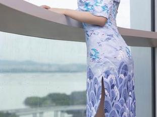Xiuren秀人网 – 欧阳若依的修女形象，图包里全是小心思