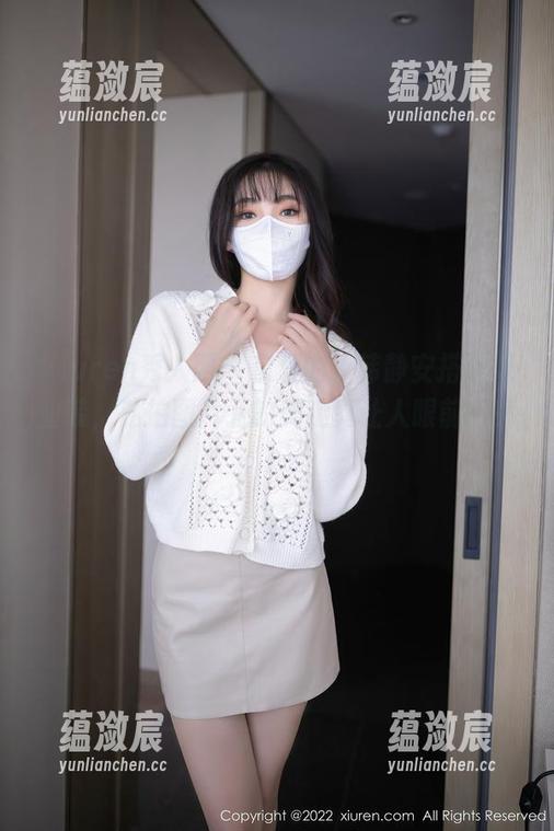Xiuren秀人网 - 亲爱的，韩静安搭配职业装，私拍图片下的美腿真让人眼前一亮！