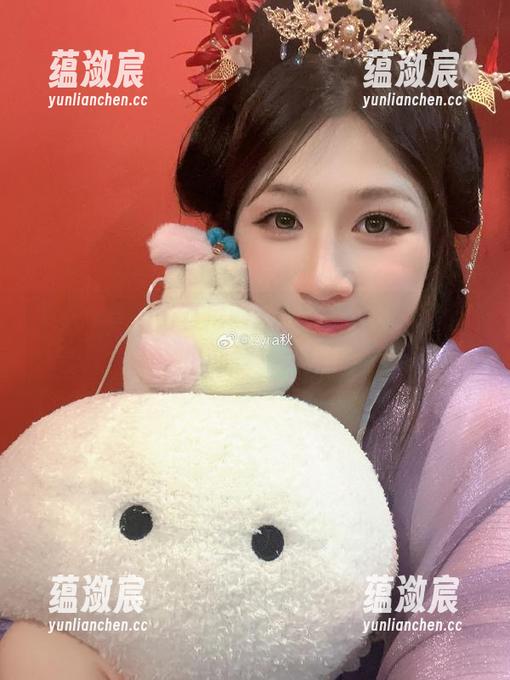 Zyra秋的比基尼画面，资源够劲，秋天也能变夏天！