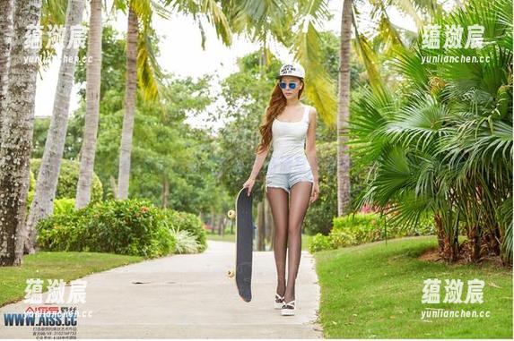 aiss - 若兮的美足有多美？在这高清写真集中，答案随处可见！