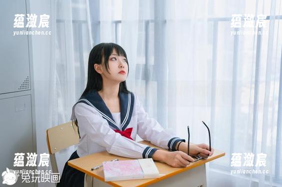 T恤飘渺，lovely呆玄的高清凌波图册慢慢展开