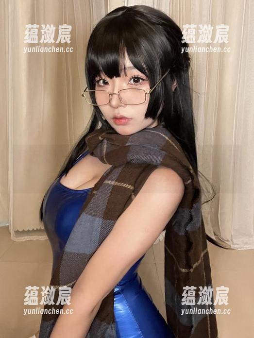 最近发现的最新图册Elaria，yuuhui玉汇的神奇造型让我想多看几遍。