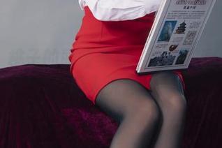 丽柜 – 桃子的丽柜典藏：每幅美图都让人陷入沉思…