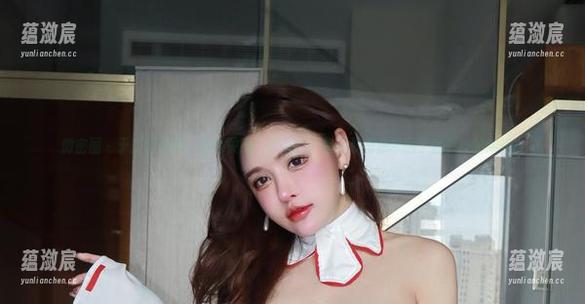 微密圈 - 于芷晴写真，肉色关联：这颜色，是不是把我带回了香蕉皮的年代？