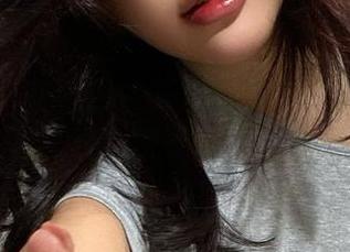 微密圈 – 在夜色中畅游：于芷晴的撩人美图合集，别只看就好哟！