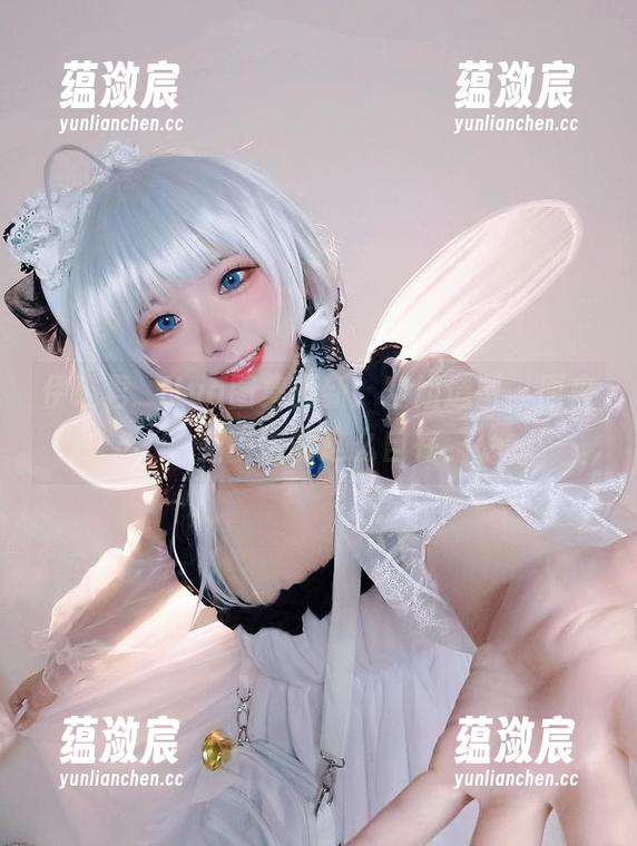 伊喵君_Nya图集更新：空姐造型，原来空中也能这么自在