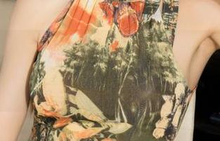 克拉女神 – 没想到孟君这么会穿，裤里丝这细节打动了我，原图果然是不一般！
