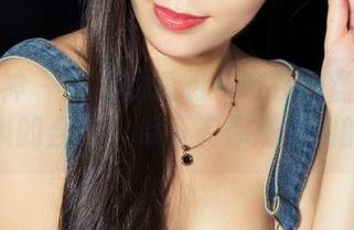 克拉女神 – 缤纷的透明—请在网盘里欣赏钟淇的合集，保证有你想不到的！