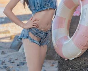 翻翻咬一口兔娘的豹纹原图，我发现了什么？注意力状态：飘