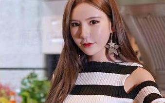 嗲囡囡 – 原图中的Celina青妍与高跟鞋，格调高但是…