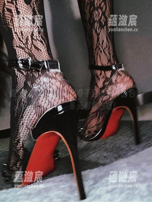 微密圈 - 奈斯希希出奇不意的短裤图包，分享出来，冬天都很热呀！