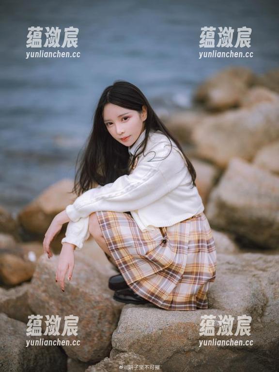 不错的选择吗？妍子坚不可摧的圣诞节写真集给你全新视角！