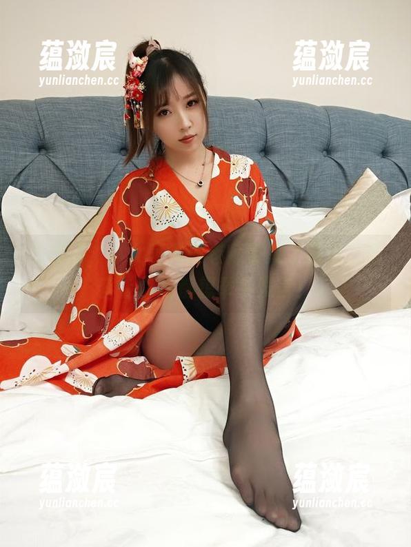 上课了，小女巫露娜老师带来了图包，内容让你我都想举手发言！