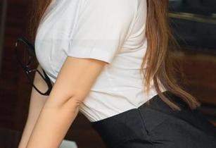 尤果网 – 体操服穿上时的李焱，给我十张照片，我就能想象一百种可能