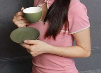 异思趣向 – 小小的作品集：美足与蛇形凉鞋，巧妙的结合