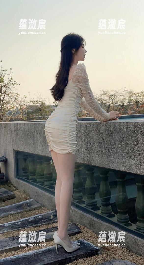 微密圈 - 这组写真你没见过！徐莉芝特别分享她的女友点滴