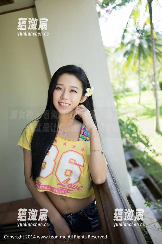 推女神 - 看似随意的可爱，杨上萱图库精选就是让你心情打个满分的票！