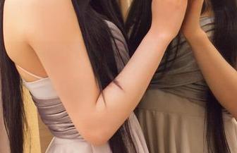 推女神 – 真的有免费的美图等着看？赵伊彤的礼服价值感满满呢！