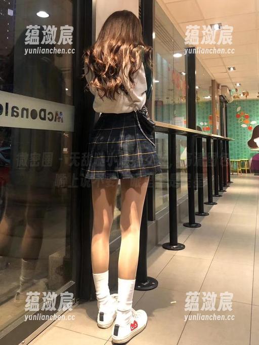 微密圈 - 无敌哒小姨妈女友，高清图包，嘴上说不要，眼里全是星星