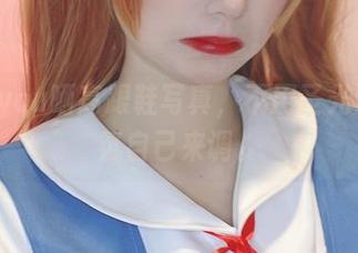 无筝ryou晒高跟鞋写真，不用圣光照，气氛自己来调。