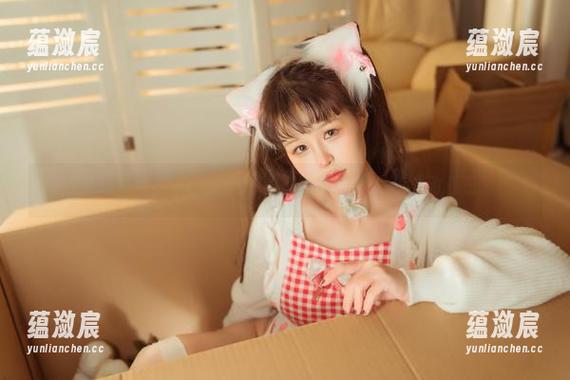 翻开晕崽Zz的小旗袍图册，每一页都在拨动心弦
