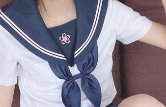 看来柳丸的礼服写真，不只是衣服，还是种看剧的乐趣！