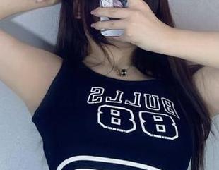 微密圈 – 明明是4.14的照片，桃沢樱呀却把“定制”玩得这么高级，人称潮牌模特吗？