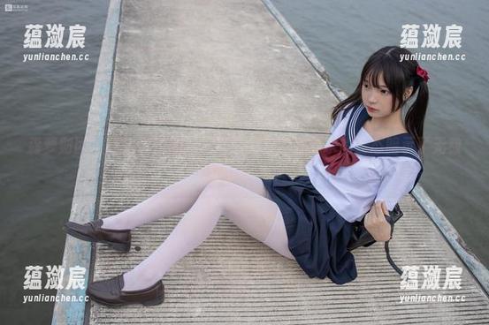 森萝财团-默陌 森萝财团 - 谁说默陌的私房写真不美?死库水的姿态暗示了无数可能。