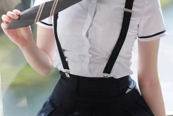 模范学院 – 观看软软酱的秘书原图，竟有种扑面而来的NONO感…
