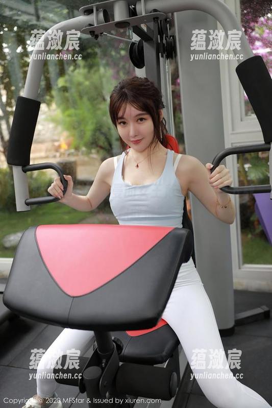 模范学院 - 陈怡曼的女王范，网盘里下载的你敢信？