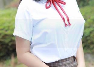 模范学院 – 图片时刻：露露Andrea与豹纹勾勒出的不羁灵魂