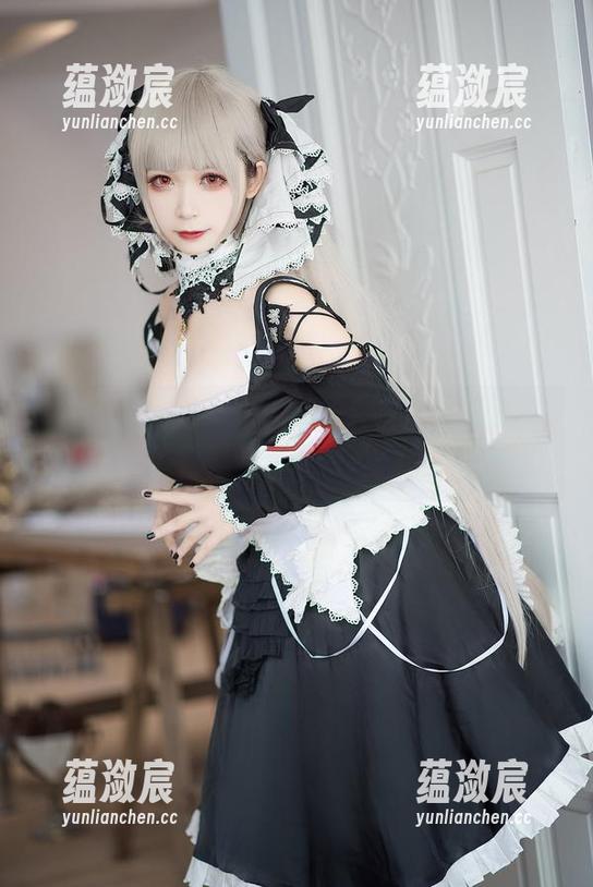 私拍樱落Selena的“大凤礼服”，你绝想不到的选择！