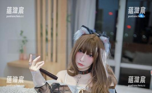 次屁啦的角色扮演：只想问，姐姐你人间绝色是不是？
