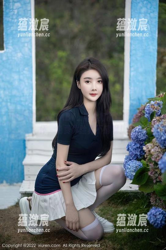 秀人网 - 被BABY_柒学姐的美图正中下怀，免费体验真不错呢！