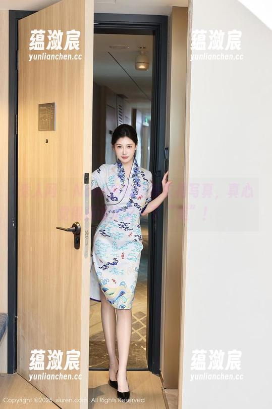 秀人网 - Nono酱的新连衣裙写真，真心觉得应该定义一下“美”！